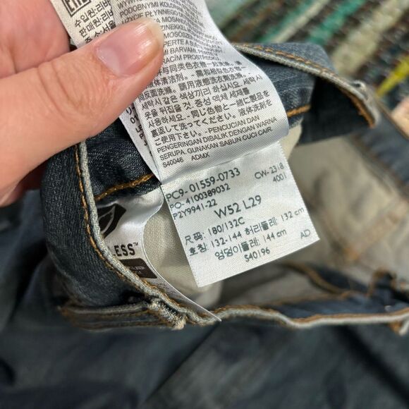 Levi's Blue Relaxed Fit Jeans men’s 52x29 denim 559 straight - Picture 3 of 7